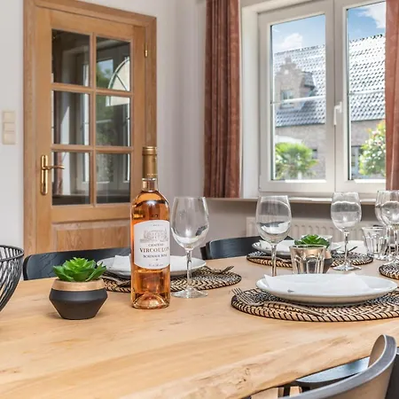 Holiday home Beautiful In With Kitchen