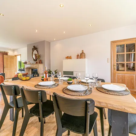 Holiday home Beautiful In With Kitchen
